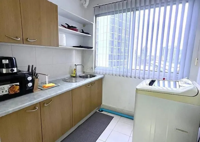 Breezy 1br Near Bts Udomsuk Bangkok