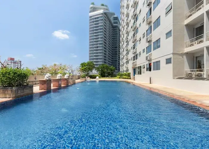 Breezy 1br Near Bts Udomsuk Apartment