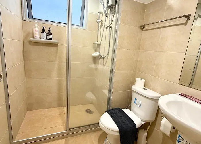 Breezy 1br Near Bts Udomsuk Apartment