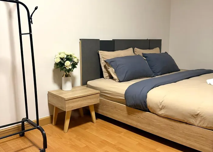 Apartment Breezy 1br Near Bts Udomsuk