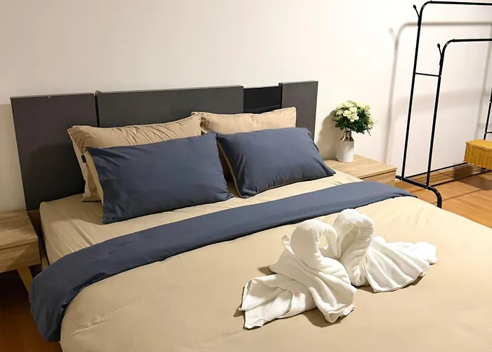 Apartment Breezy 1br Near Bts Udomsuk